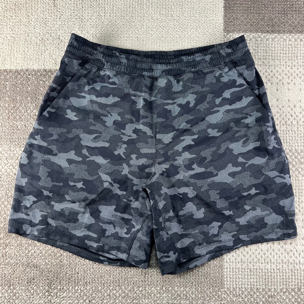 Lululemon Pace Breaker Lined Short 7 Heritage 365 Camo Deep Coal Multi Large